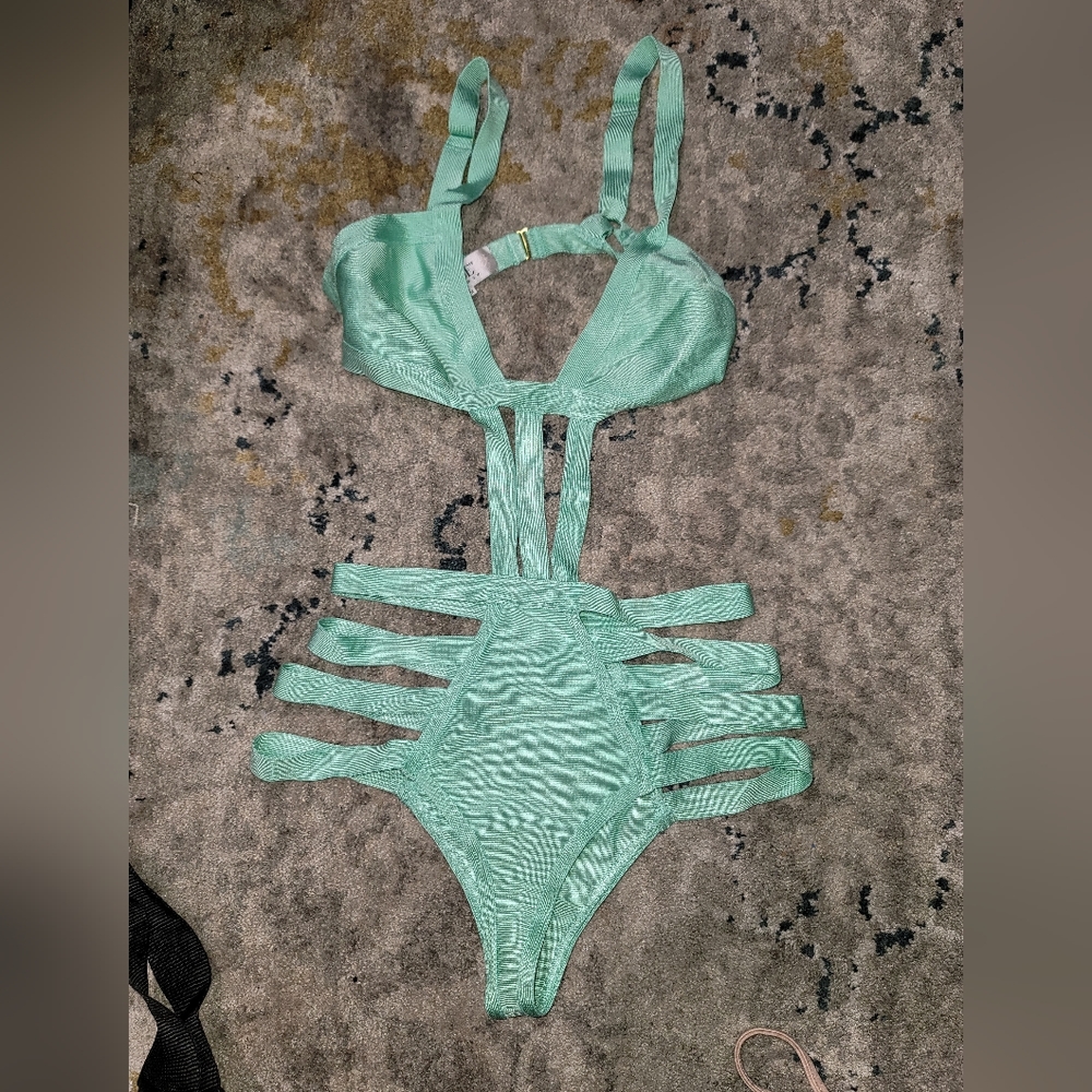 One piece swimsuit